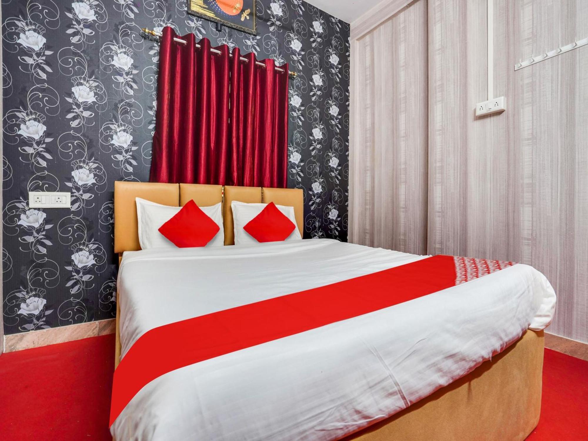Hotel Royal Villa Inn Sakardarā Eksteriør bilde